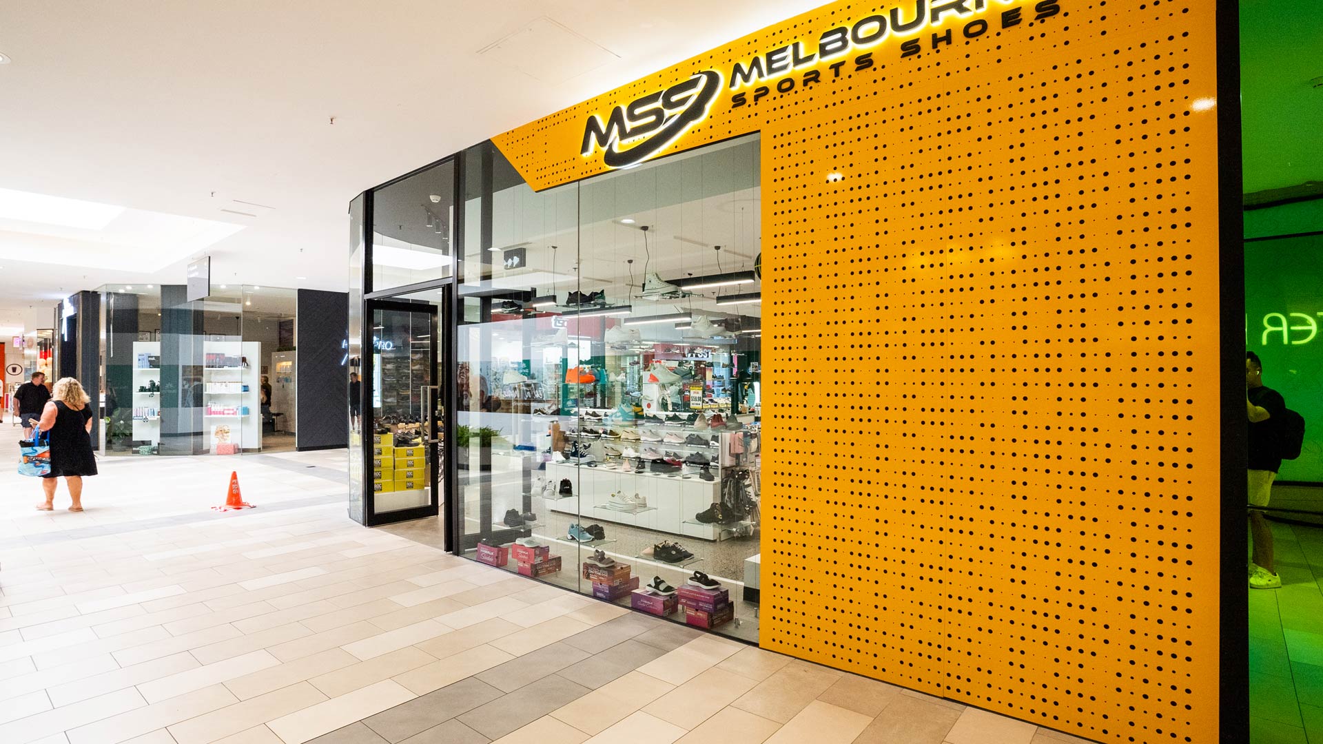Melbourne Sports Shoes - Project Image 3