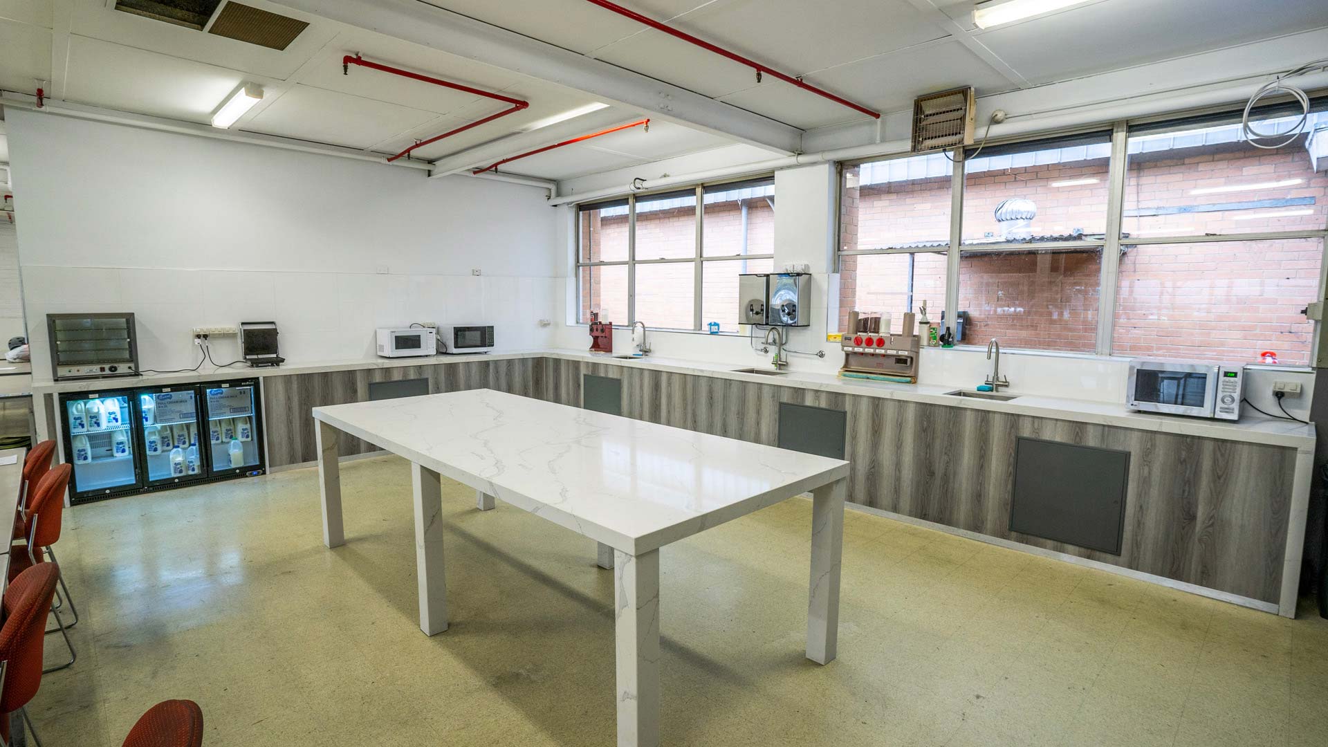 Abbe Corrugated – Canteen - Project Image 2