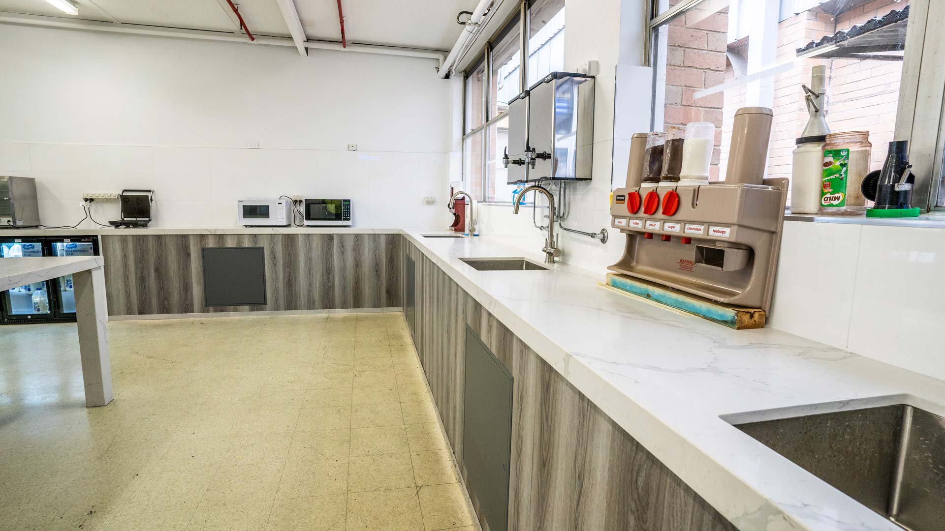 Abbe Corrugated – Canteen - Project Image 6