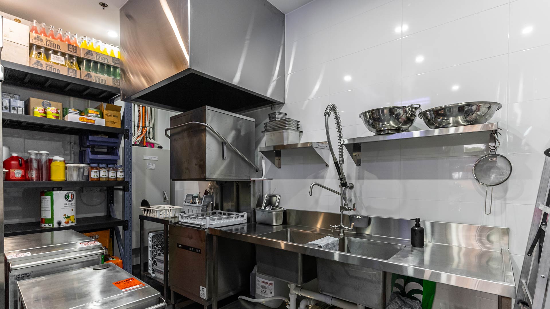 Sideshow Burgers Dandenong - Project Image 10
