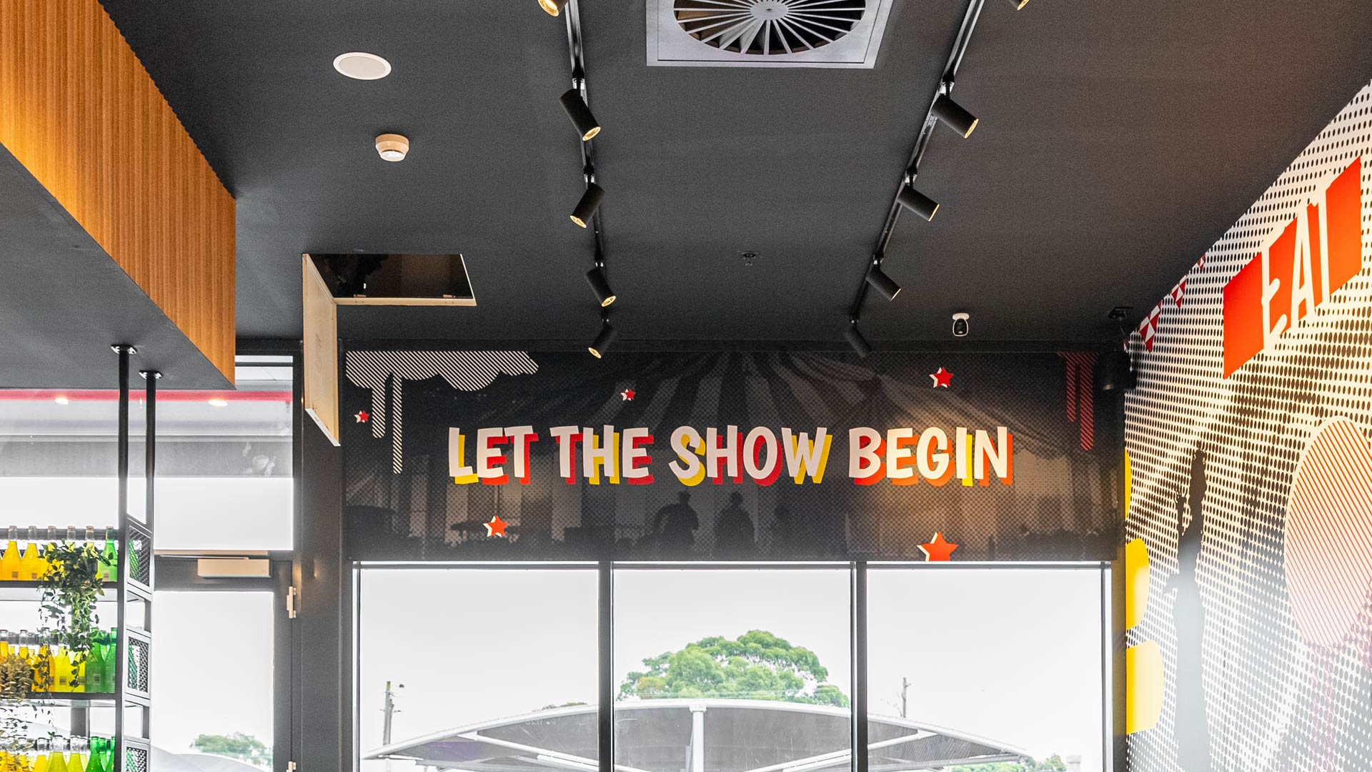 Sideshow Burgers Dandenong - Project Image 6